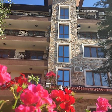 Rich-3 Sp Apartments Равда Екстер'єр фото