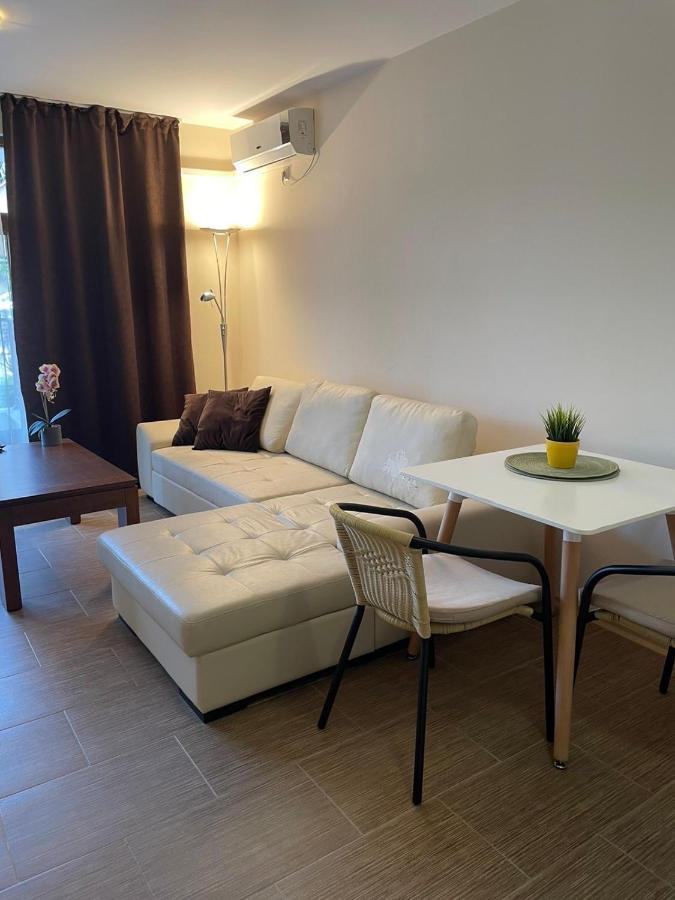 Rich-3 Sp Apartments Равда Екстер'єр фото