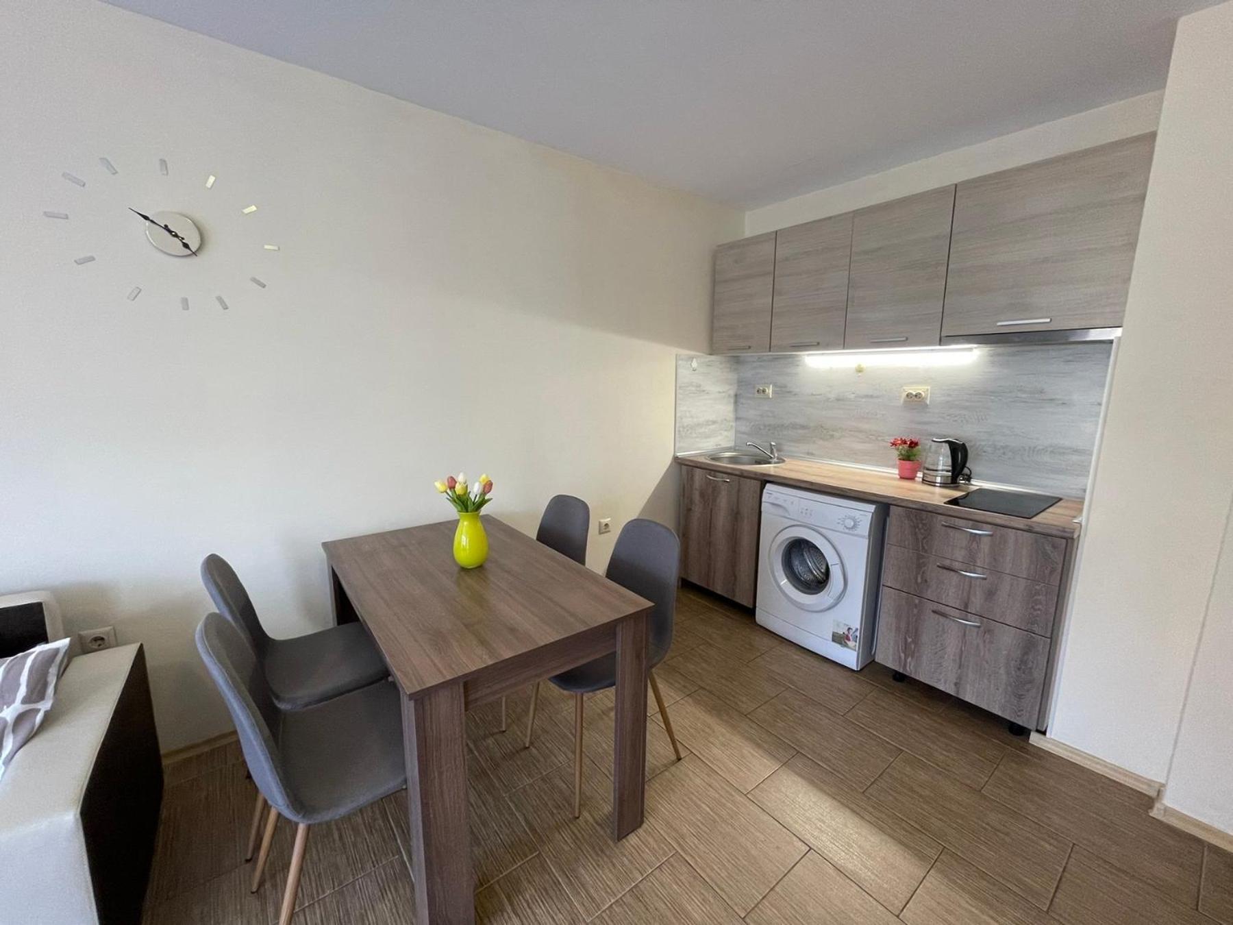 Rich-3 Sp Apartments Равда Екстер'єр фото
