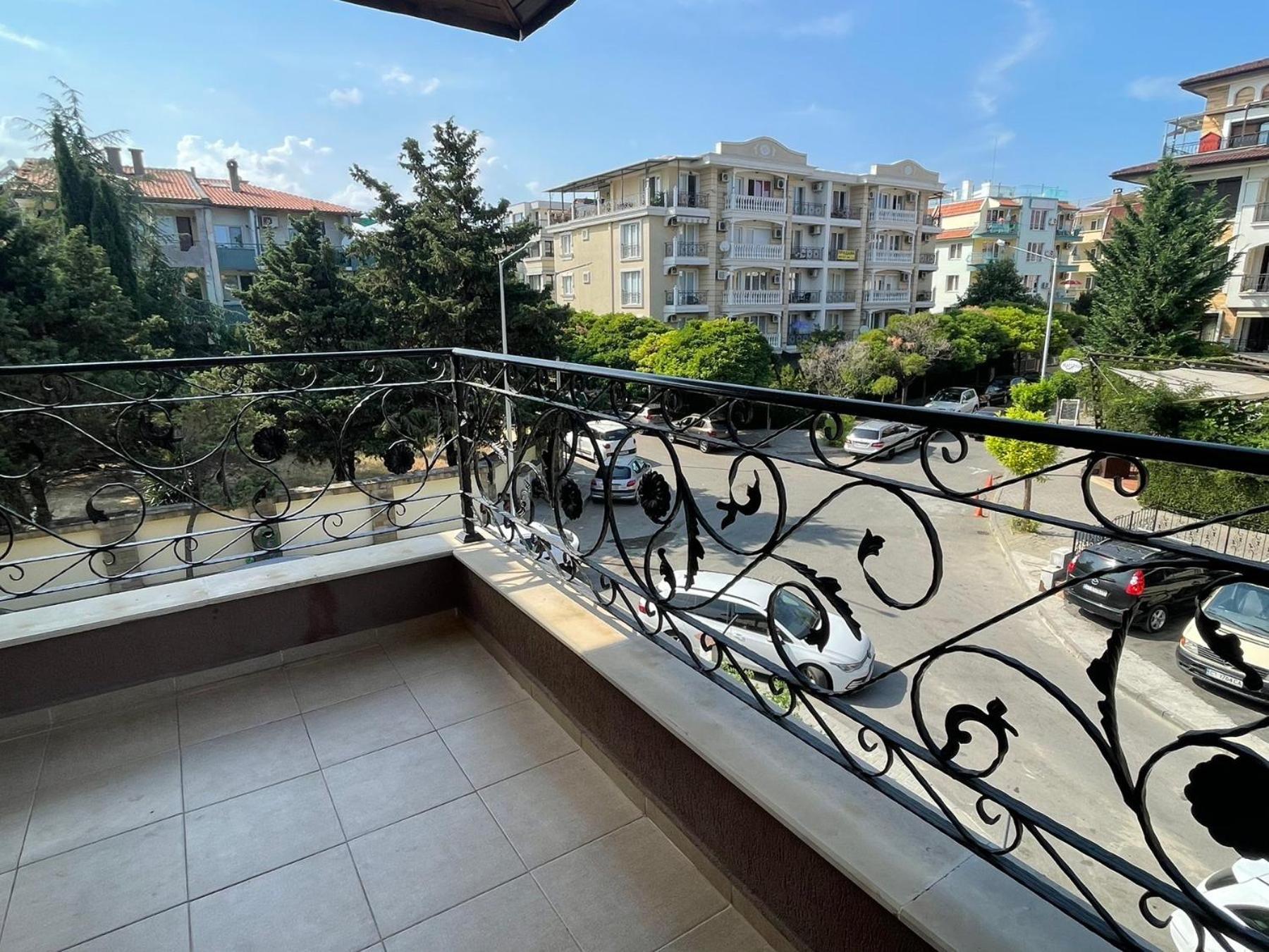 Rich-3 Sp Apartments Равда Екстер'єр фото